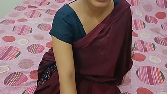20-Year-Old Indian Village Bhabhi Cheats On Her Husband And Has Sex With A Clear Hindi Audio