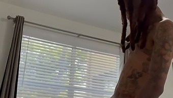 Hai Người Bạn Xứng Đáng Có Thêm Thời Gian Chất Lượng Bên Nhau Trong Video Khiêu Dâm Thân Thiện Này.