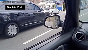 Un Uomo Ferma La Sua Macchina Per Strada E Mi Chiede Di Fare Sesso Orale Su Di Lui
