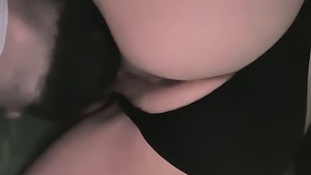 Oral Sex On A Woman'S Genitals